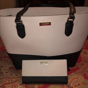 🎉HUGE PRICE DROP🎉 Kate Spade Tote and Wallet